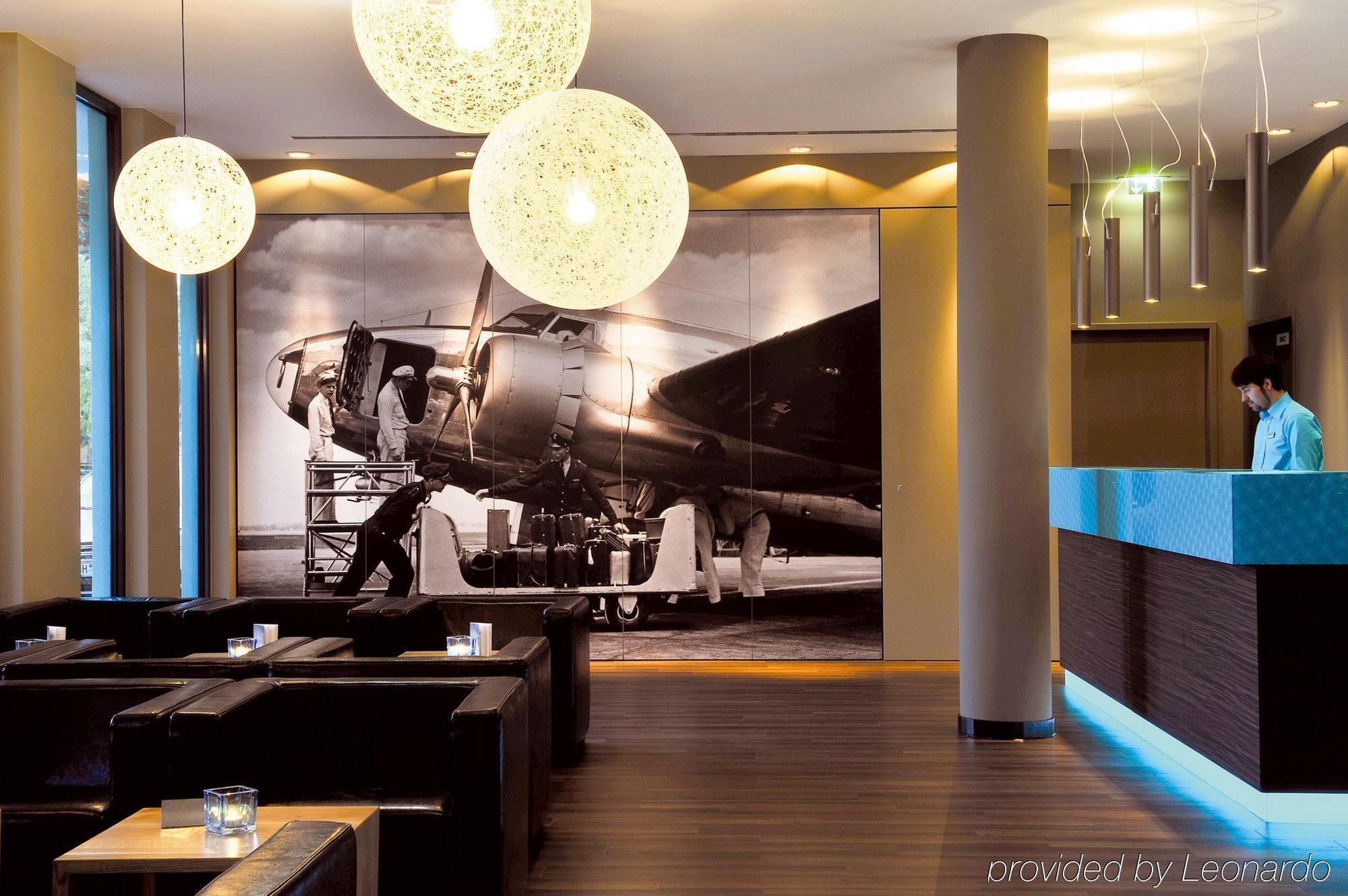 Motel One Hamburg Airport Interior photo
